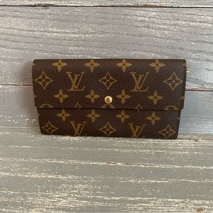 Louis Vuitton Sarah Wallet